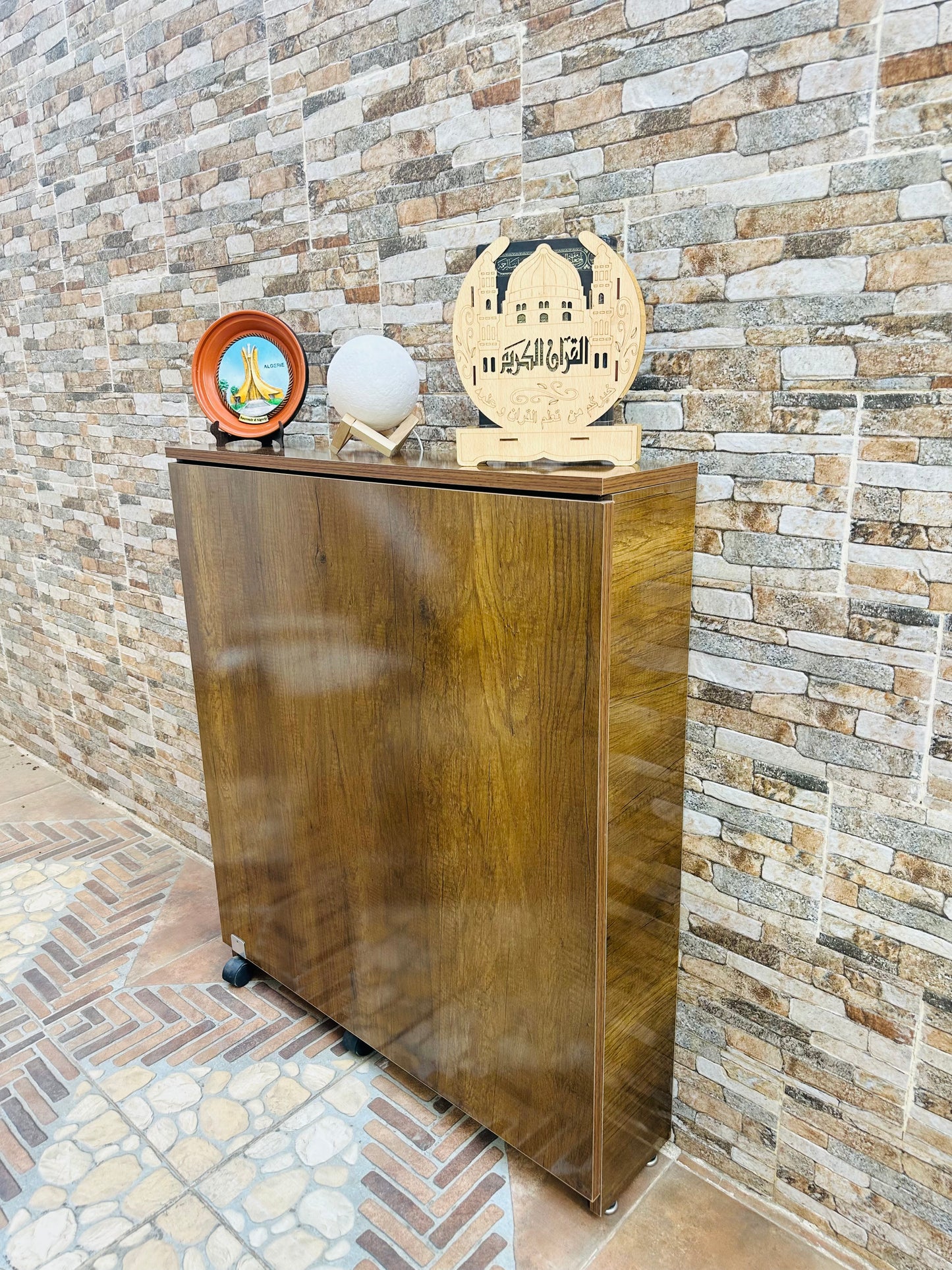 Woodelli مكتب